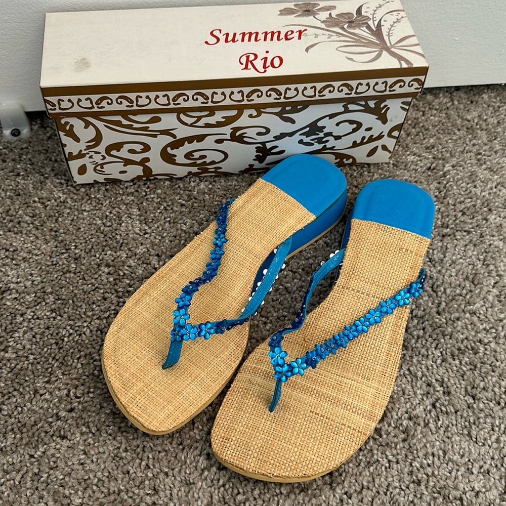 NWT Summer Rio Blue Flower Gem Sandals Size 9